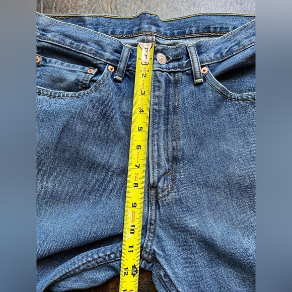 Men’s Levi’s 505 straight leg medium dark wash. Size 34 x 30 - Picture 9 of 11